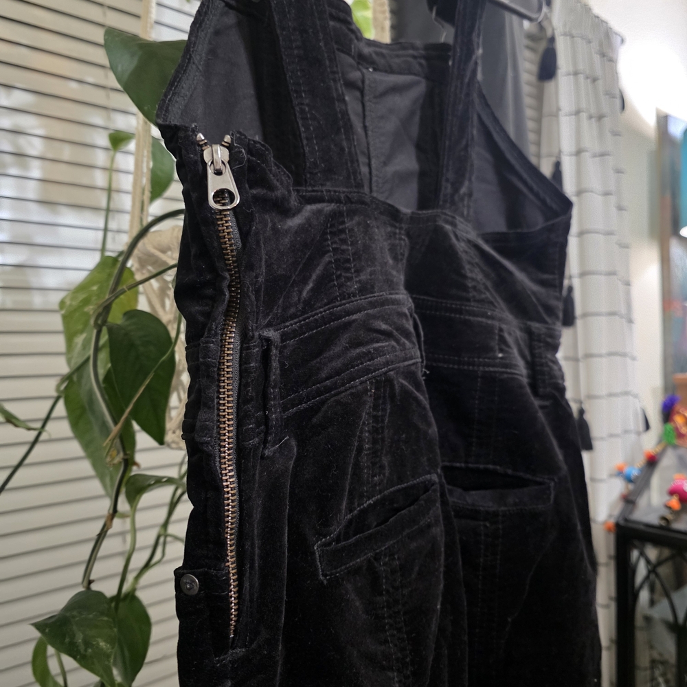 Pilcro and the Letterpress Black Velvet Flare Overalls Romper Jumper Pockets - Picture 5 of 11